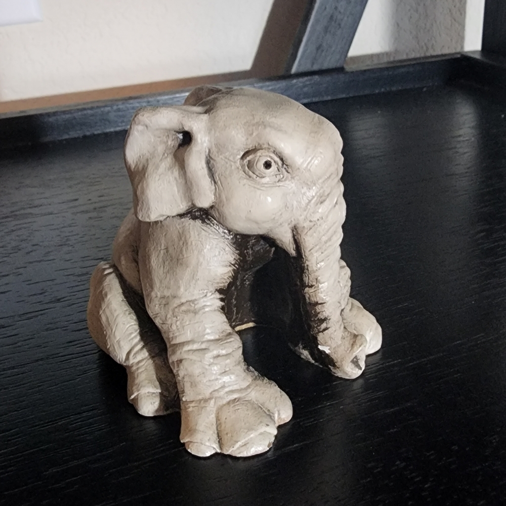 ‎Elephant - Picture 2 of 8